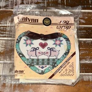 New Janlynn Heart Cross Stitch Kit with Pigs circa 1987